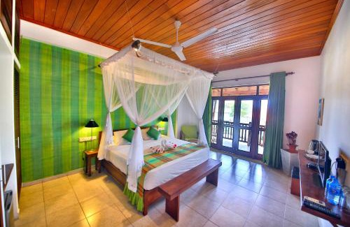 Aturuwella Complejo | Rockside Beach Resort