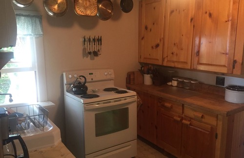Town of Chesterfield Cabaña | Rockview Cottage: ¡Ganga! Los primeros días de septiembre aún están disponibles. ¡RESERVAR AHORA!