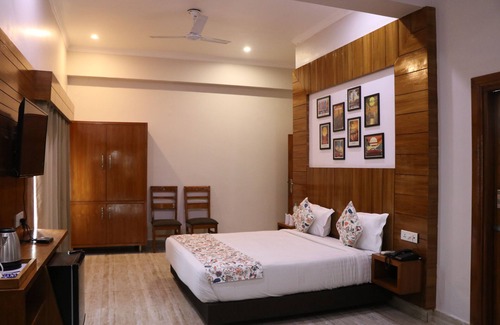 Paonta Sahib Hotel | Rockwood Resort