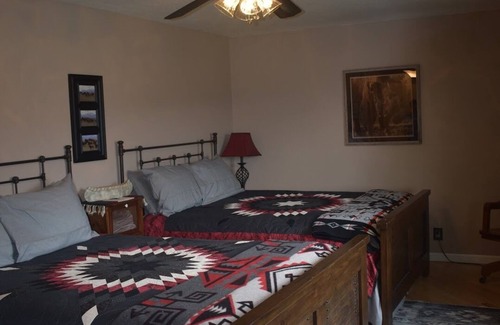 Kalispell Cama Y Desayuno | Rocky Mountain Inn Bed and Breakfast in Montana near Glacier National Park