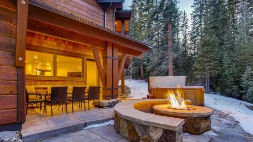 Boulder Ridge Casa | Rocky Mountain Lodge