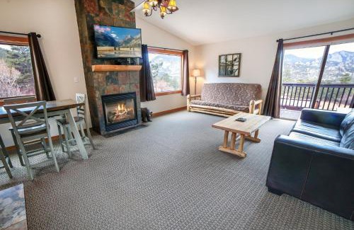 Estes Park Casa | Rocky Mountain Retreat 1B by Rocky Mountain Resorts