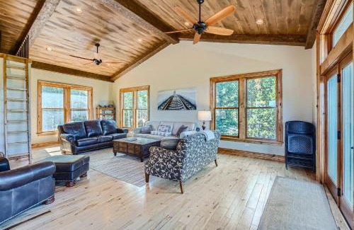 Rollinsville Casa | Rocky Mountain Retreat home
