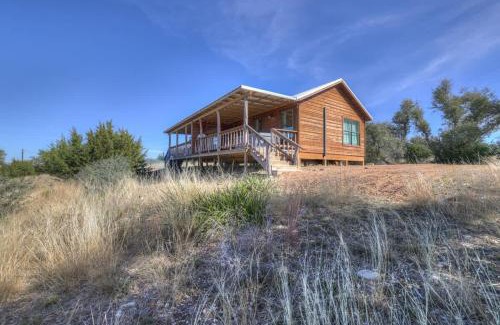 Fredericksburg Casa | Rocky Ridge Cedar Cabin with Hot Tub & Amazing Views