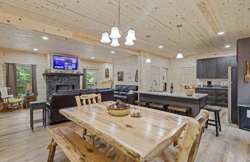Cleveland Cabina | Rocky Ridge - Cuatro Habitaciones Villa, Capacidad 10
