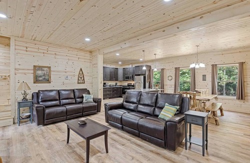 Cleveland Cabina | Rocky Ridge - Cuatro Habitaciones Villa, Capacidad 10