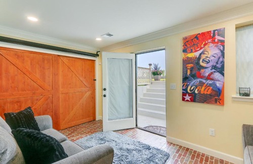 Leesburg Apartamento | Rocky Vines Wine Country Retreat with Fire Pit