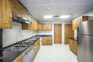 Trade Center Apartamento | Roda Al Murooj Residences