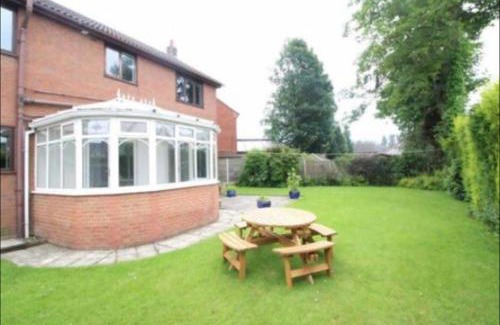 Winterley Casa | Rode house home stay