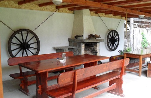 Apriltsi Casa | Roden Dom Holiday Home