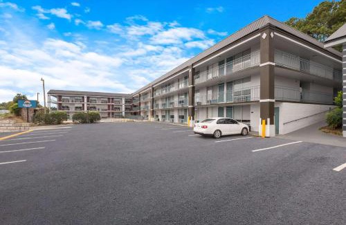 Cleveland Hotel | Rodeway Inn Cleveland TN I-75