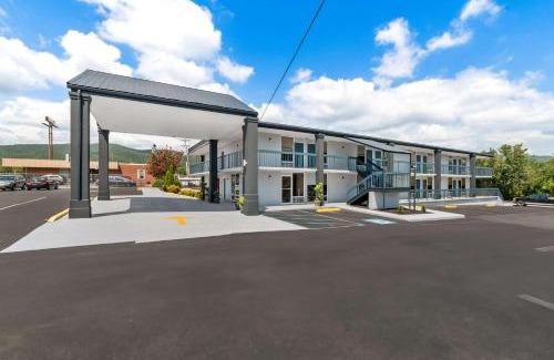 Dalton Hotel | Rodeway Inn Dalton South
