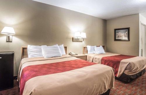 Hurricane Hotel | Rodeway Inn Hurricane - Zion National Park Area