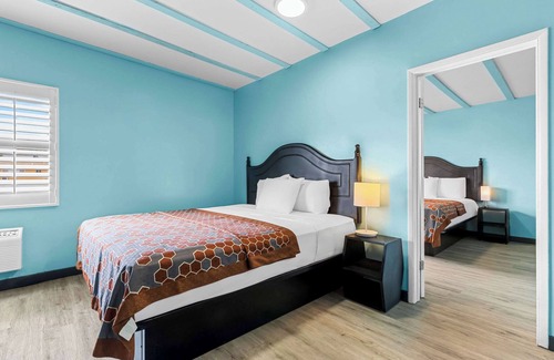 North Hollywood Hotel | Rodeway Inn & Suites North Hollywood Burbank Airport - Universal Area