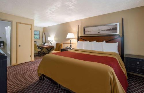 Erie Hotel | Rodeway Inn