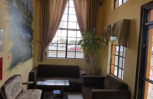 Santa Ana Hotel | Rodeway Inn