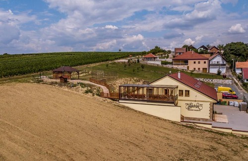 Velke Bilovice Casa | Rodinne vinarstvi Spevak