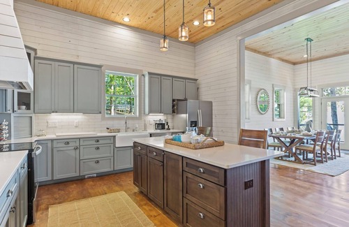 Dadeville Casa | Rod’s Place at Lake Martin!