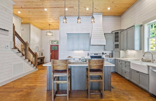 Dadeville Casa | Rod’s Place at Lake Martin!