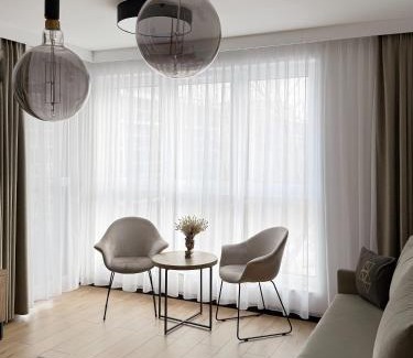 Meszna Apartamento | RODZINNE APARTAMENTY SZYNDZIELNIA - 2 SYPIALNIE & BALKON & GÓRY & Parking