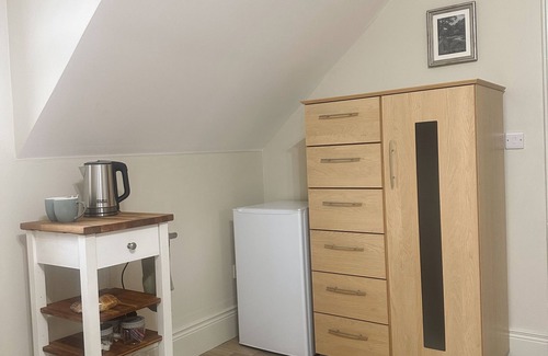 Limavady Apartamento | Roe Valley GetawaysnModern Studio with en-suite
