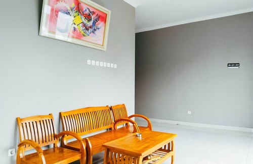 Jakarta Hotel | Roemah Tebet Powered by Cocotel