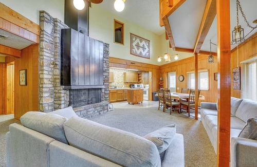 Garfield Cabina | Rogers Cabin w/ Direct Access to Beaver Lake!