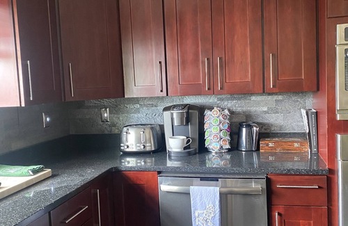 Big Rapids Casa | Rogers Pond Luxurious & Romantic Getaway