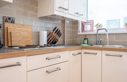 Rogerstone Casa | Rogerstone House by Tŷ SA