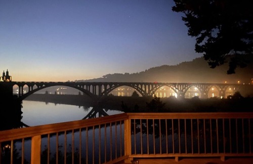 Gold Beach Casa | Rogue River water front with Hot Tub and fenced yard