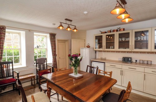 Robin Hood's Bay Casa | ROKEBY HOUSE, pet friendly in Robin Hood’s Bay