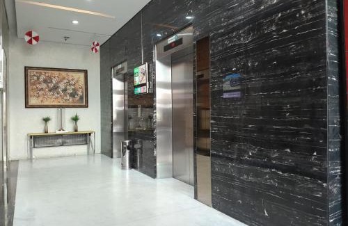 Jakarta Hotel | ROKET ROOM Majestic Point Serpong