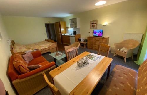 Zandt Apartamento | Rolligerechtes Appartement mit Terrasse und Garten