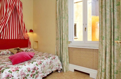 Rione XI Sant'Angelo Apartamento | Affascinante Penthouse, Roma Segreta (Ghetto)