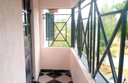 Shanzu Casa | Roma Stays- Stylish modern two/one bedroom in Busia near Weighbridge
