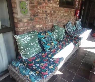 Welkom Casa | Romaic Guesthouse Welkom