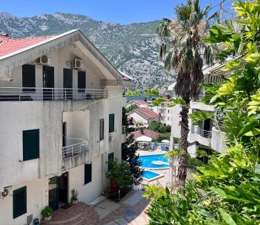 Risan Apartamento | Roman Gardens Studio Apartment