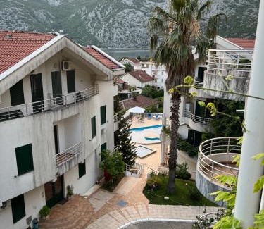 Risan Apartamento | Roman Gardens Studio Apartment