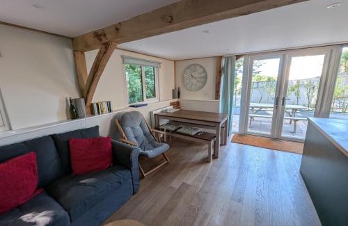 Holworth Casa | Roman Lodge