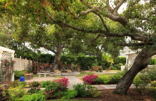 Oak Park Apartamento | Romance in Santa Barbara in the Tweedledum Suite