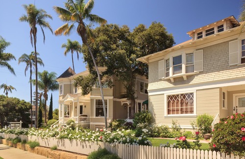 Oak Park Apartamento | Romance in Santa Barbara in the Tweedledum Suite