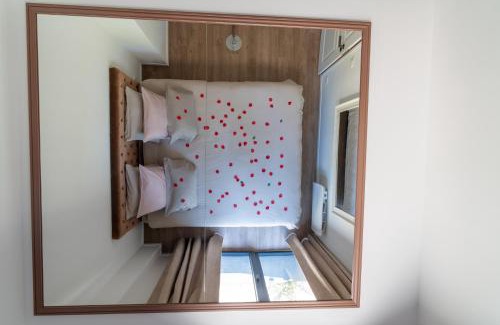 Evreux Apartamento | Romance Me - Love Room Élégante avec Table de Massage & Pole Dance - Night & Day use