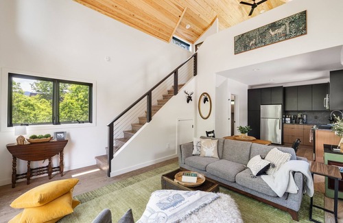 Young Harris Cabina | This cabin is a 1 bedroom(s), 1 bathrooms, located in Young Harris, GA.