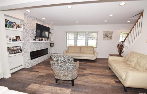 Levittown Casa | Romance Vacation Sweet Home