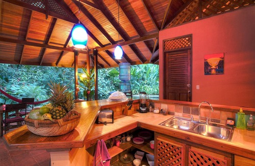 Cocles Villa | Geckoes Lodge: piscina deslumbrante romántica de lujo y piscina privada descalzo