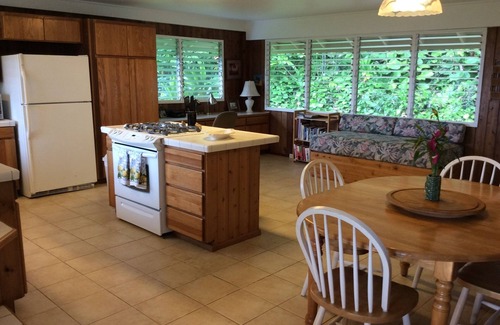 Kilauea Casa | ¡Romántica casa de 1 habitación en Anini Beach!