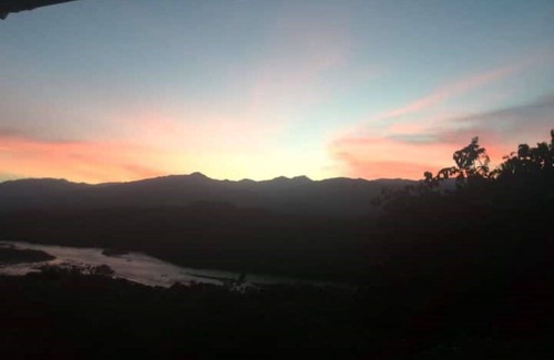 Olaya Cabina | Romantic 2-bedroom cabin across from Puente de Occidente