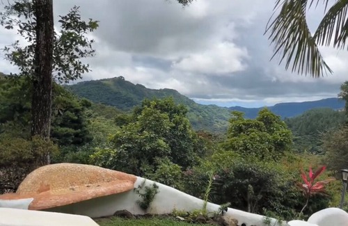 Altos del Maria Villa | Romantic and cozy apartment in tropical villa w/ mountain and flowers view.