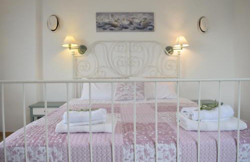 Adelianos Kampos Apartamento | Romantic Apartment