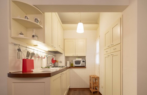 Santa Croce Apartamento | Romantic apartment close to Palazzo Vecchio